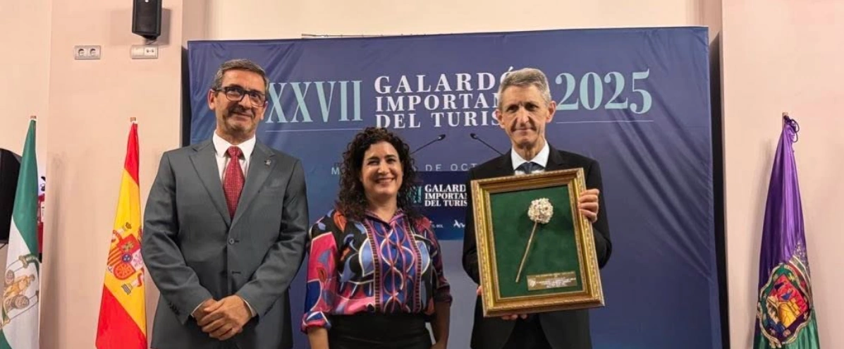 Entrega del XXVII Galardón Importante del Turismo a Fundación Unicaja